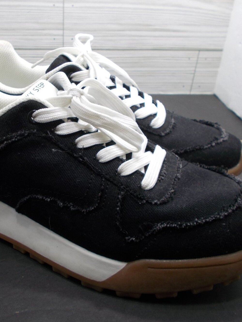 Lucky Step Frayed Fabric Gum Sole Platform Shoes Women’s 10